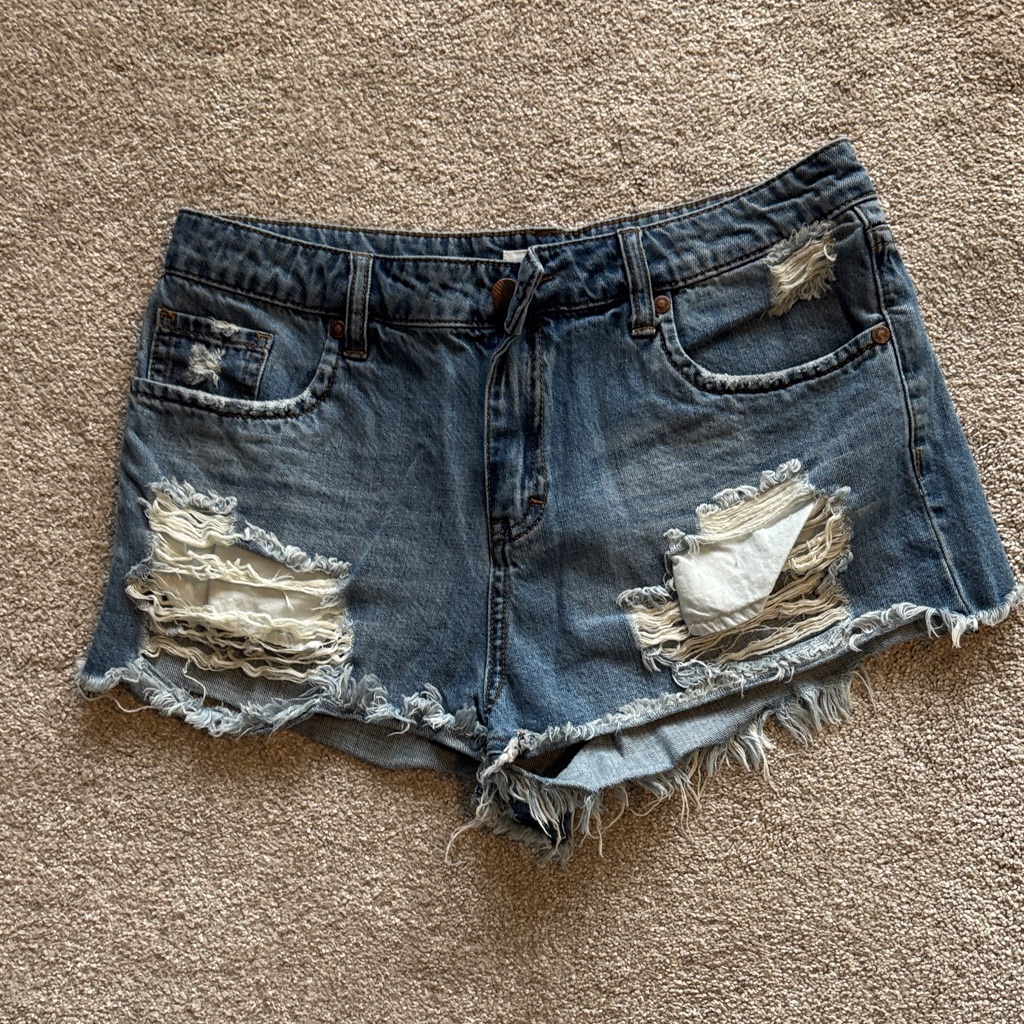 Sun And Shadow Distressed Denim Women Shorts
